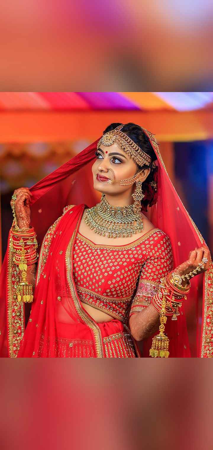 Dilus Photography Pose Image
