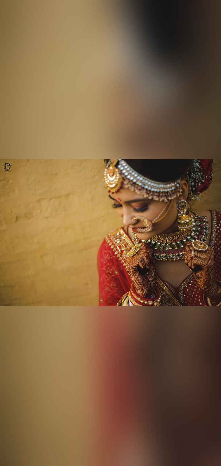 Dilus Photography Pose Image