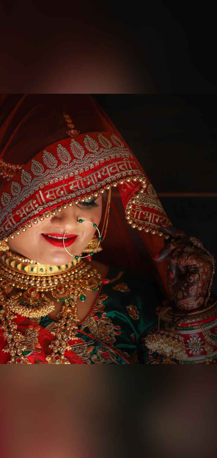 Dilus Photography Pose Image
