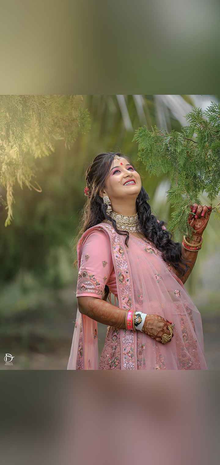 Dilus Photography Pose Image