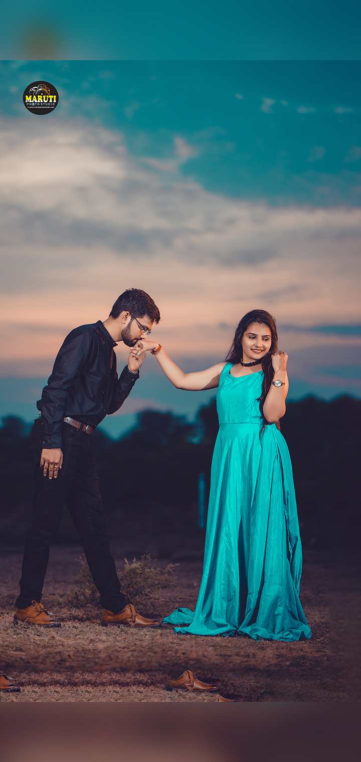 MARUTI PHOTO STUDIO Pose Image