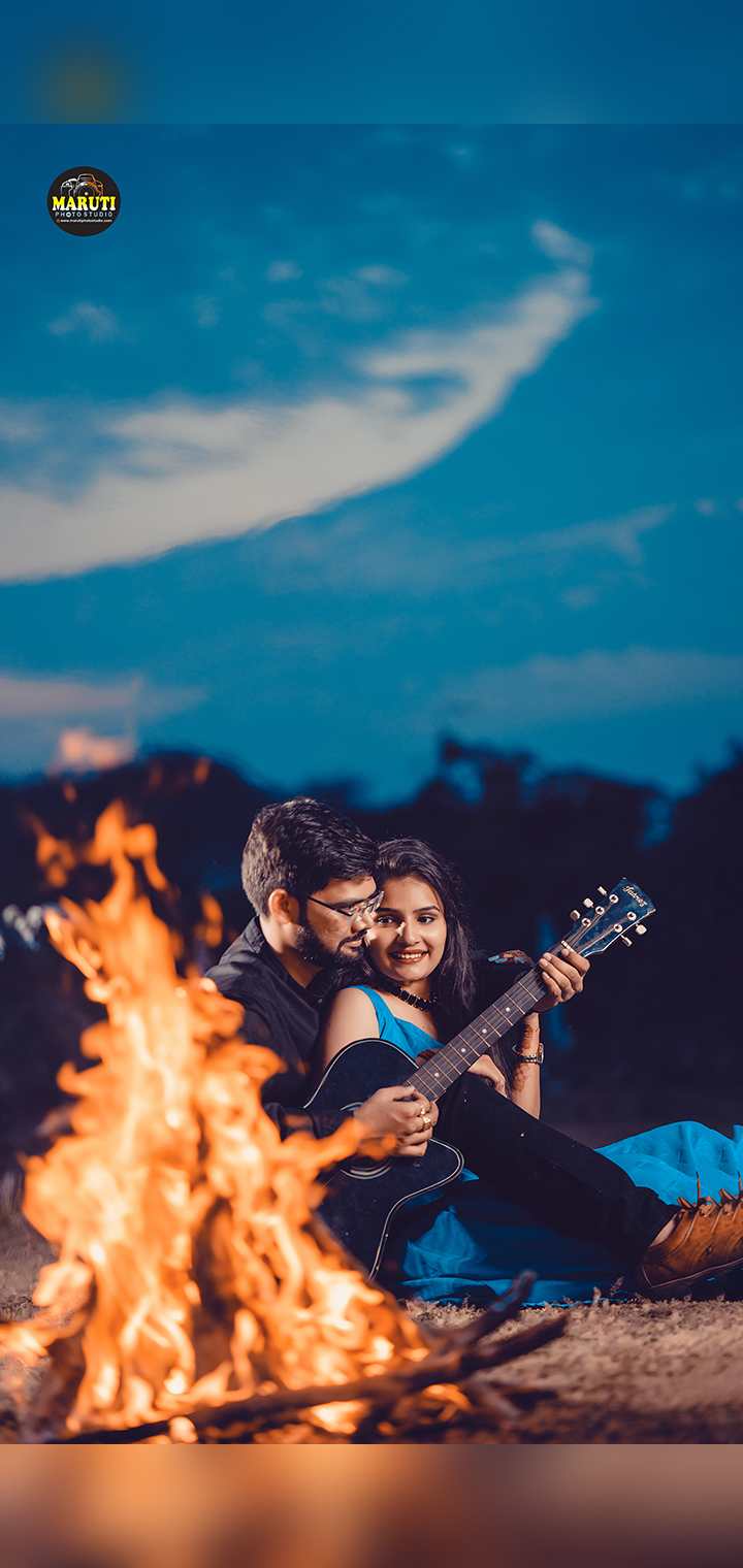 MARUTI PHOTO STUDIO Pose Image