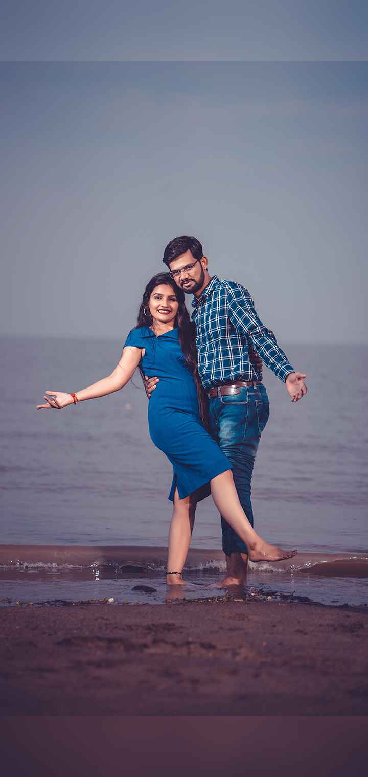 MARUTI PHOTO STUDIO Pose Image