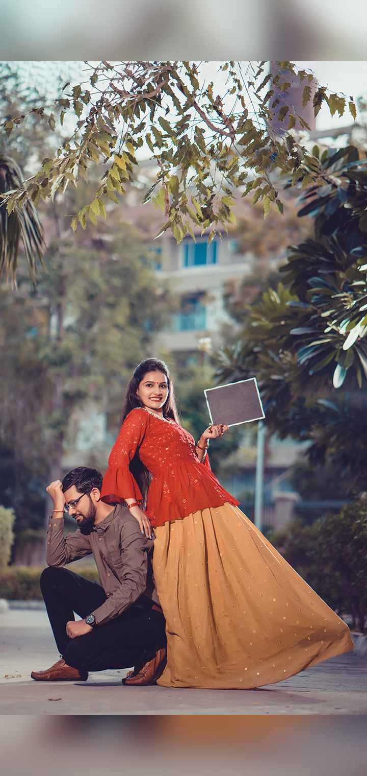 MARUTI PHOTO STUDIO Pose Image