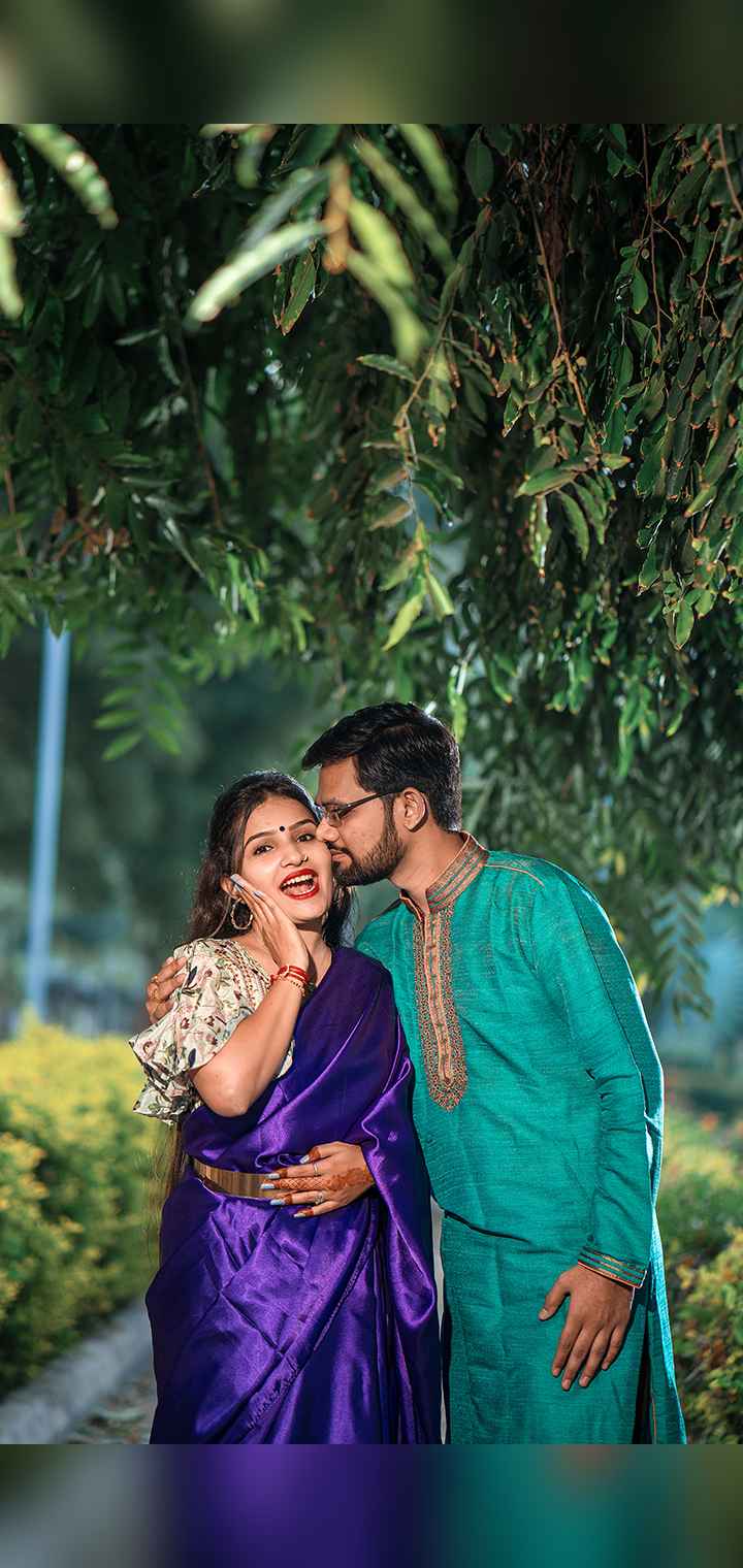 MARUTI PHOTO STUDIO Pose Image