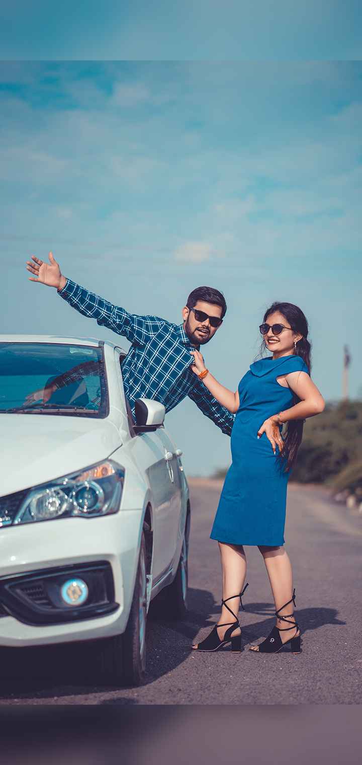 MARUTI PHOTO STUDIO Pose Image