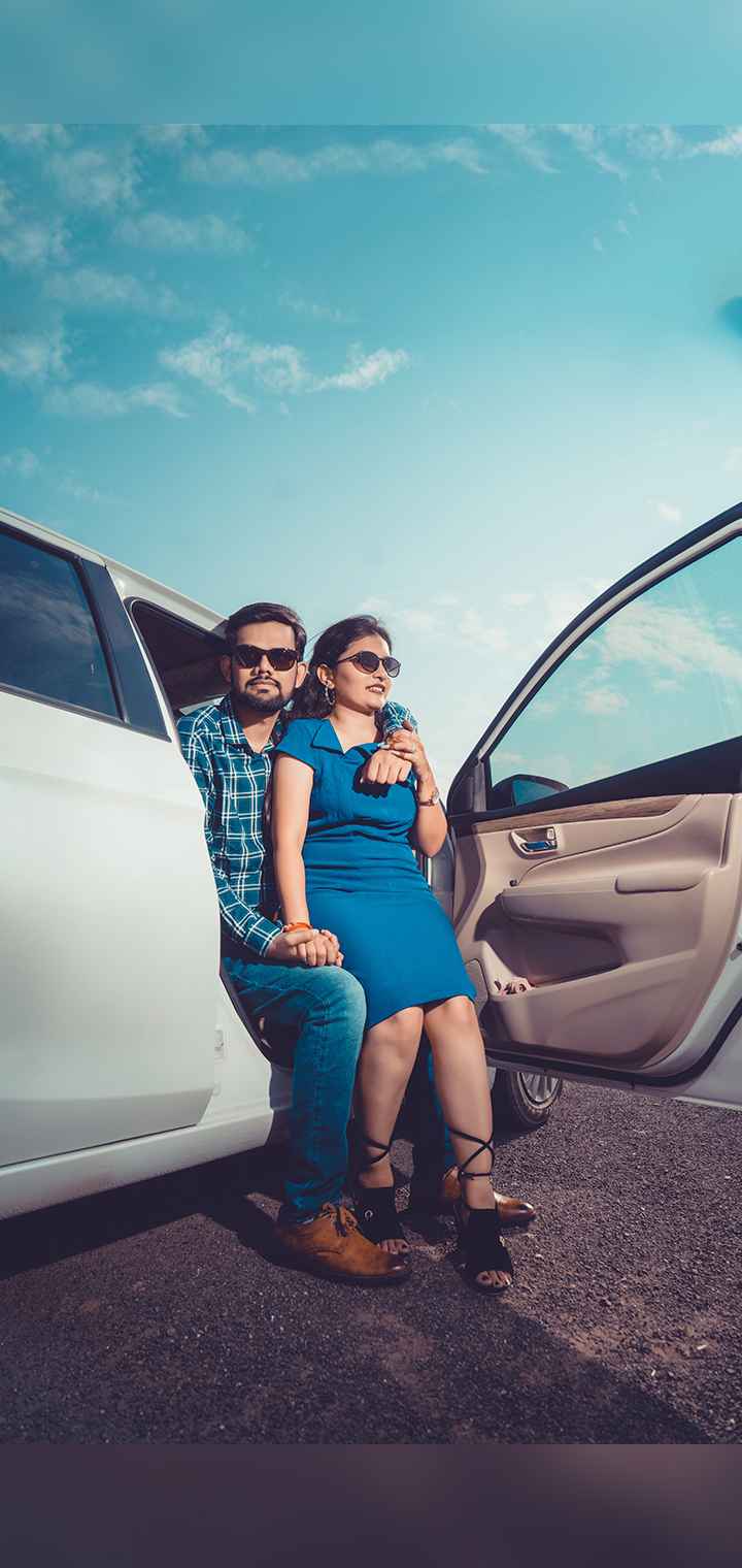 MARUTI PHOTO STUDIO Pose Image