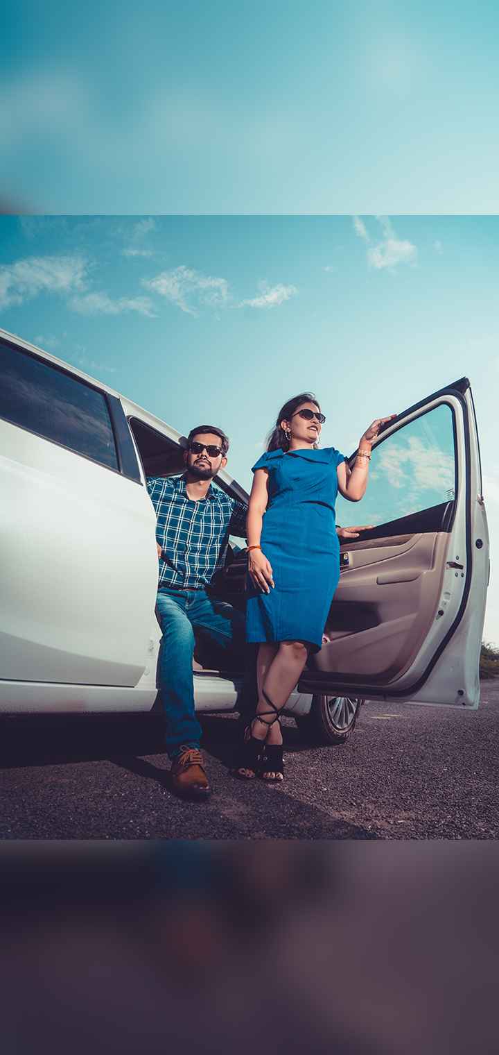 MARUTI PHOTO STUDIO Pose Image