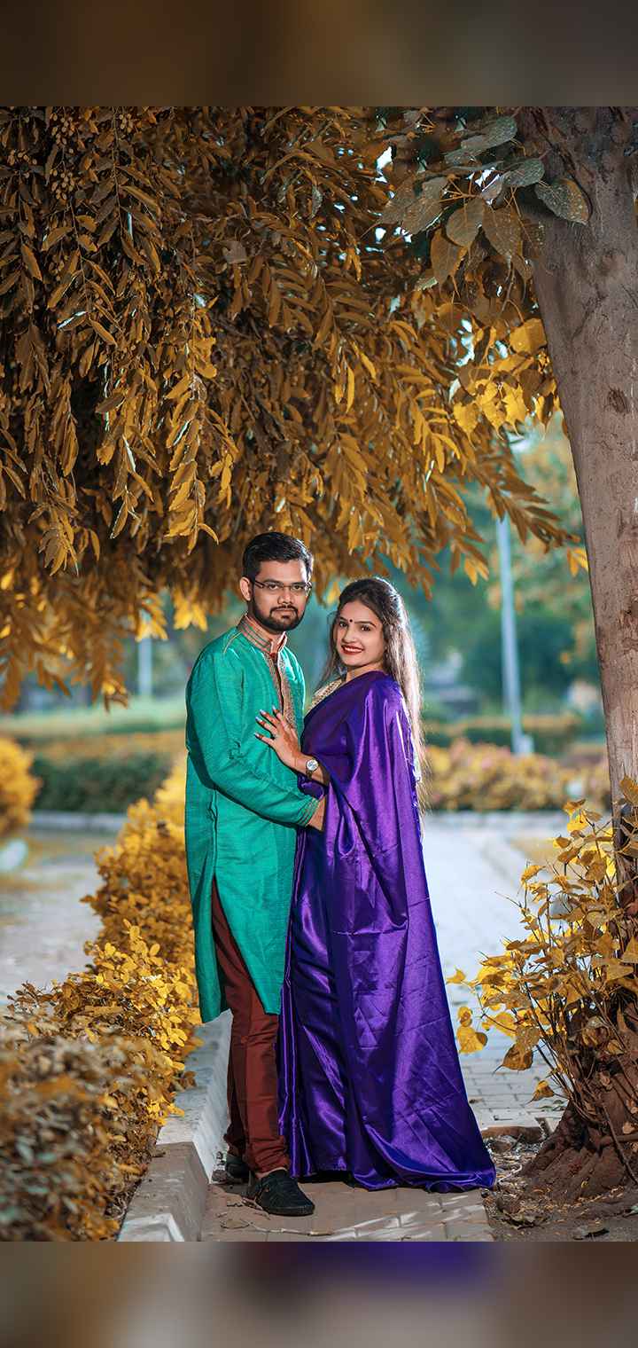 MARUTI PHOTO STUDIO Pose Image
