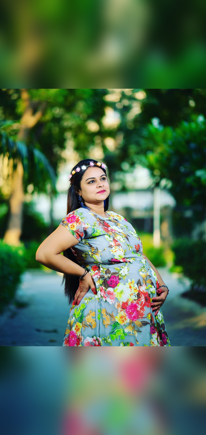 MARUTI PHOTO STUDIO Pose Image