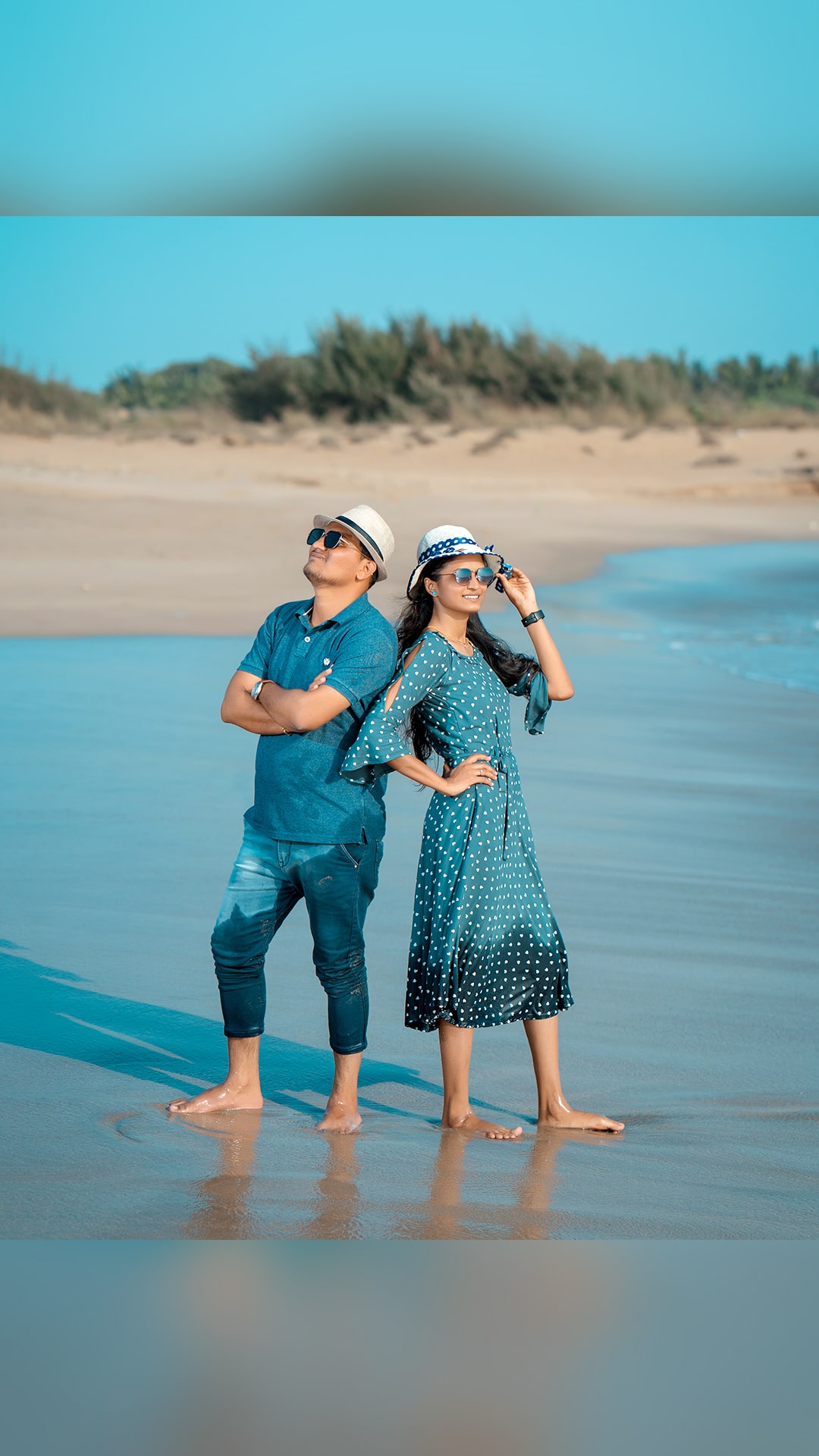CLICK BLICK Pose Image