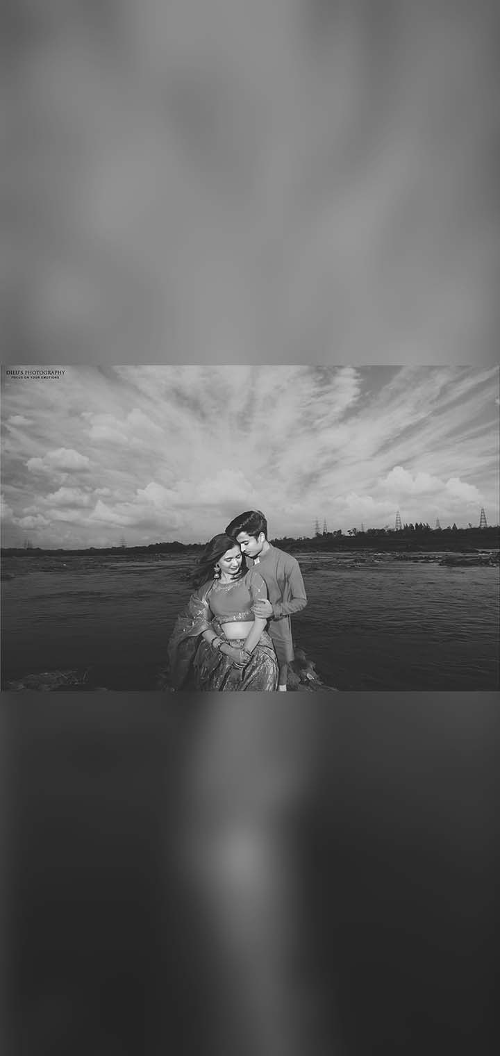 Dilus Photography Pose Image