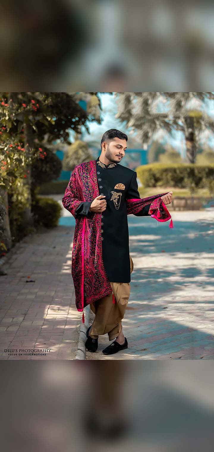 Dilus Photography Pose Image