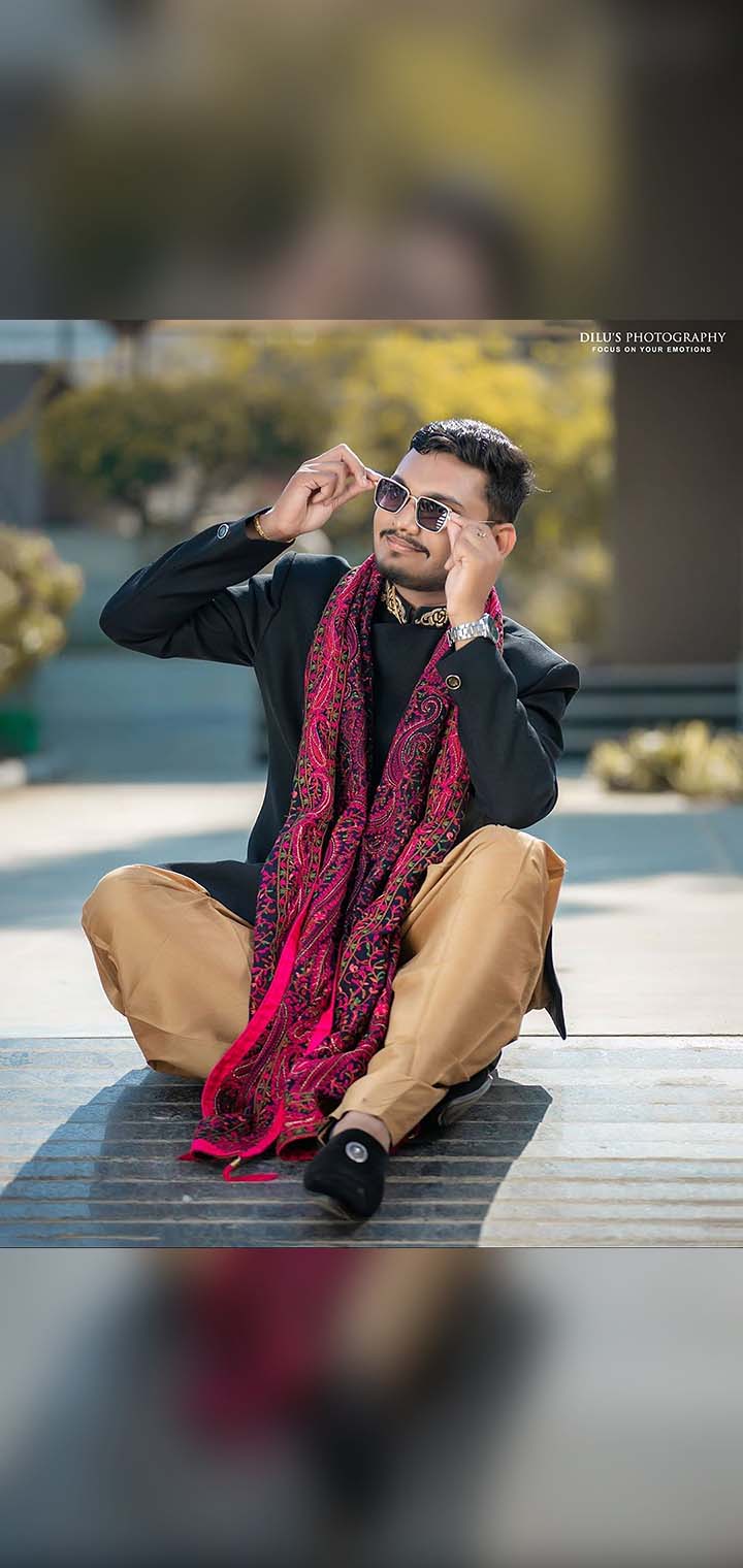 Dilus Photography Pose Image