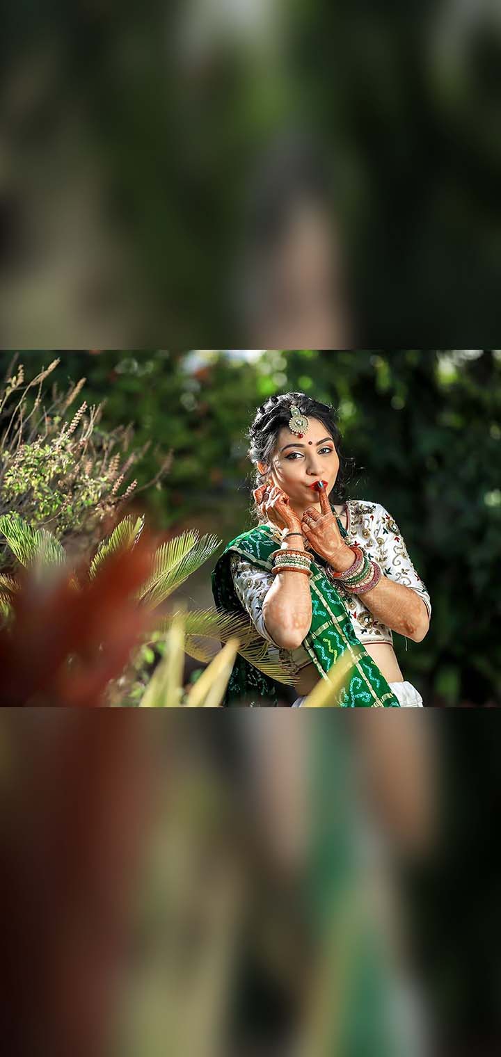 Dilus Photography Pose Image
