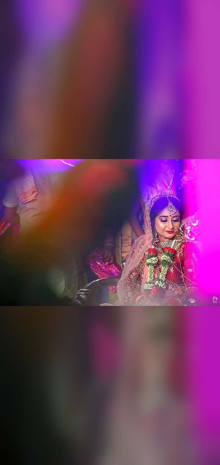 Dilus Photography Pose Image