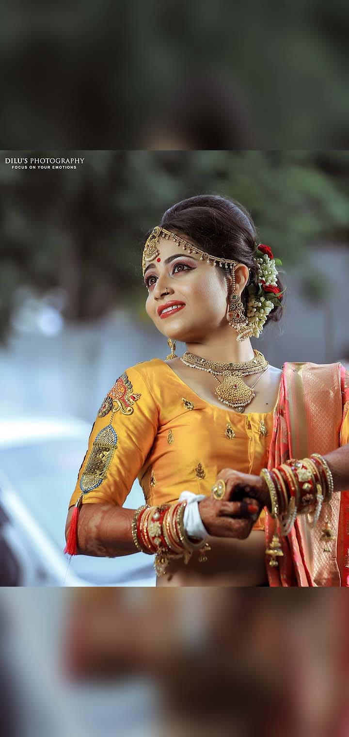 Dilus Photography Pose Image