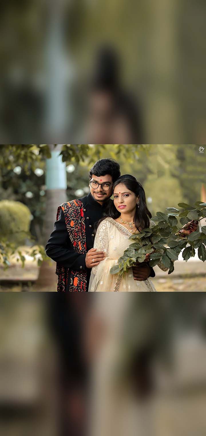 Dilus Photography Pose Image
