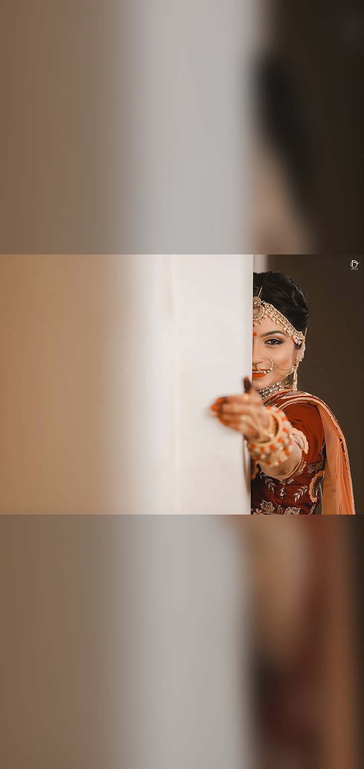 Dilus Photography Pose Image