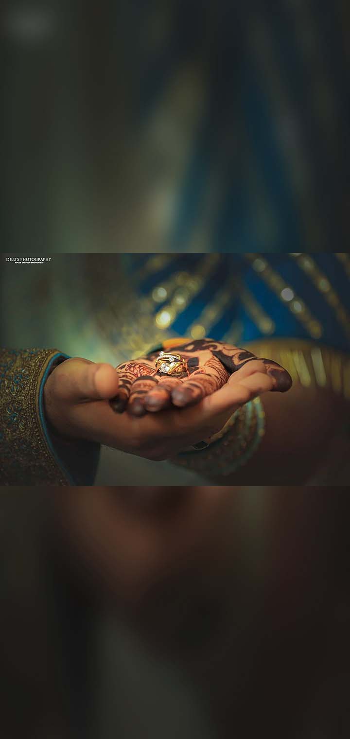 Dilus Photography Pose Image