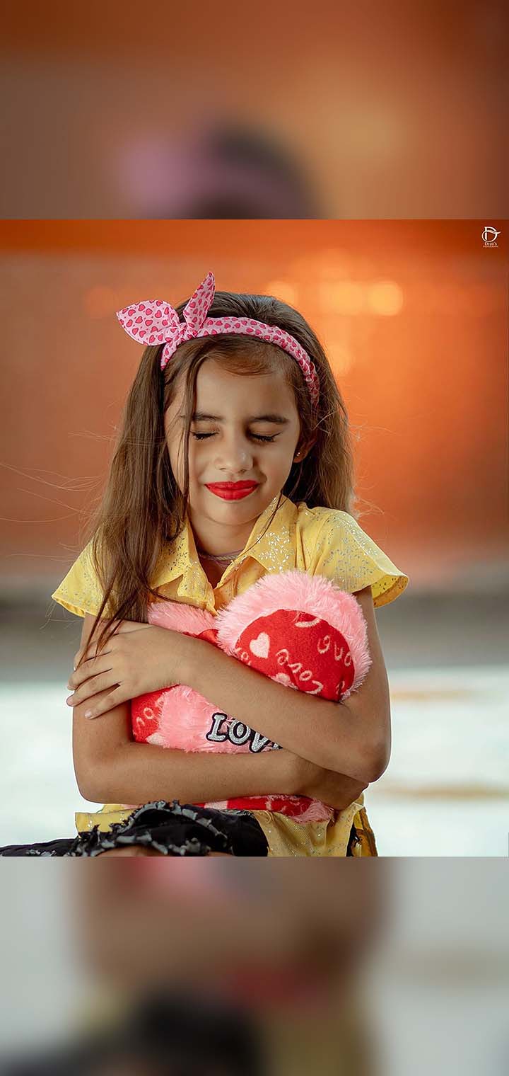 Dilus Photography Pose Image