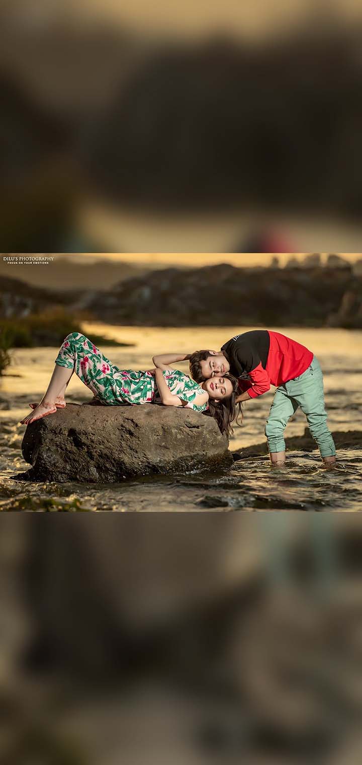 Dilus Photography Pose Image