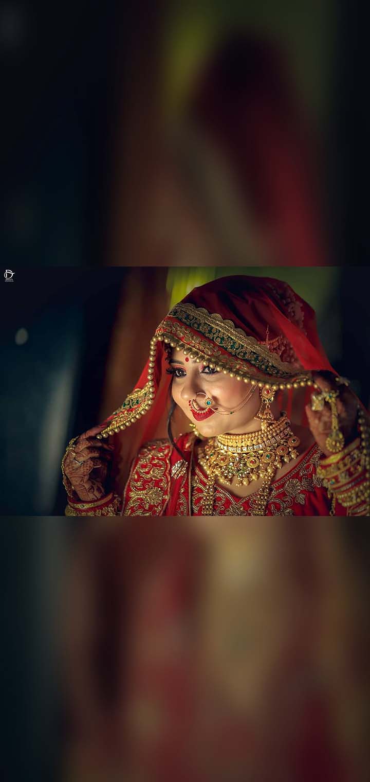 Dilus Photography Pose Image