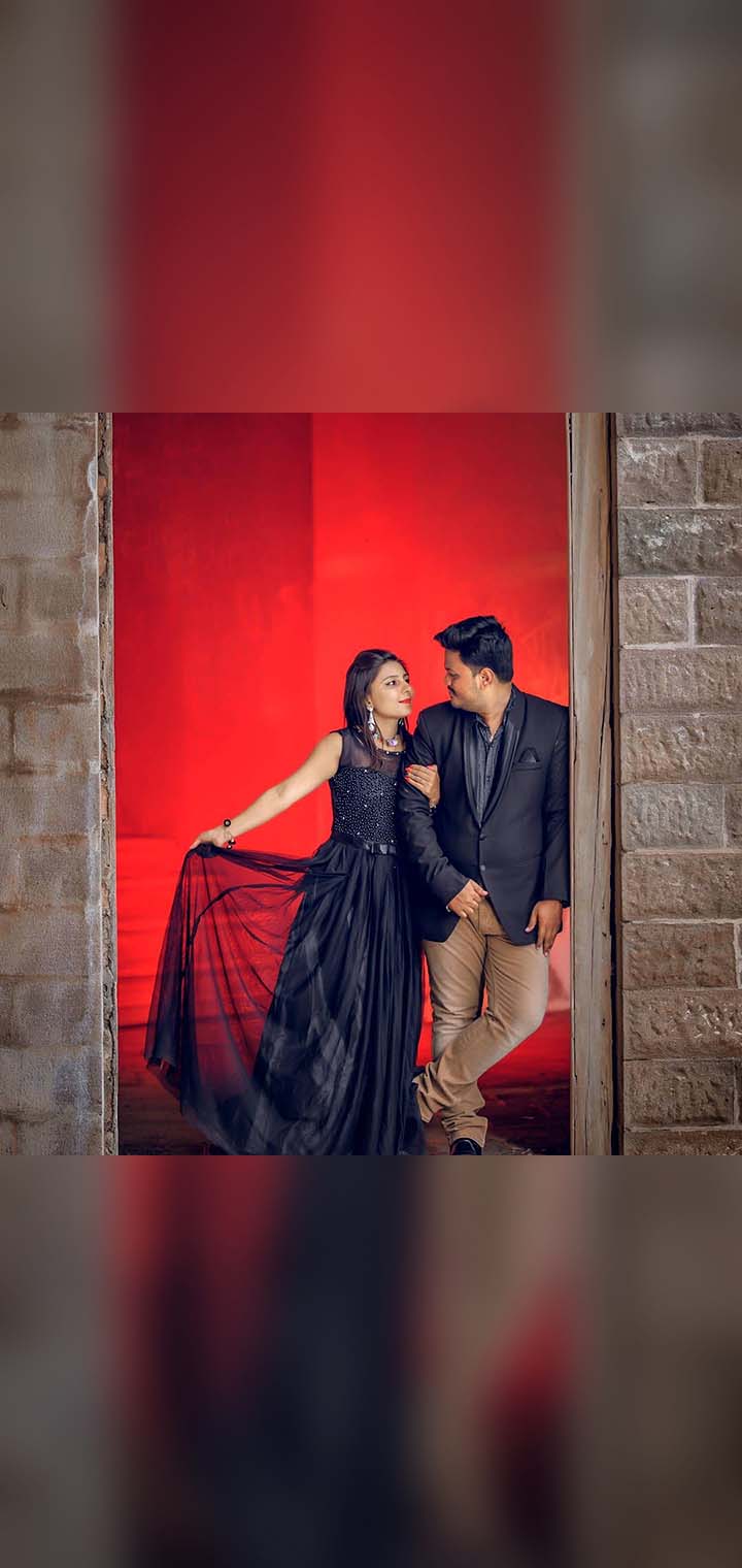 Dilus Photography Pose Image
