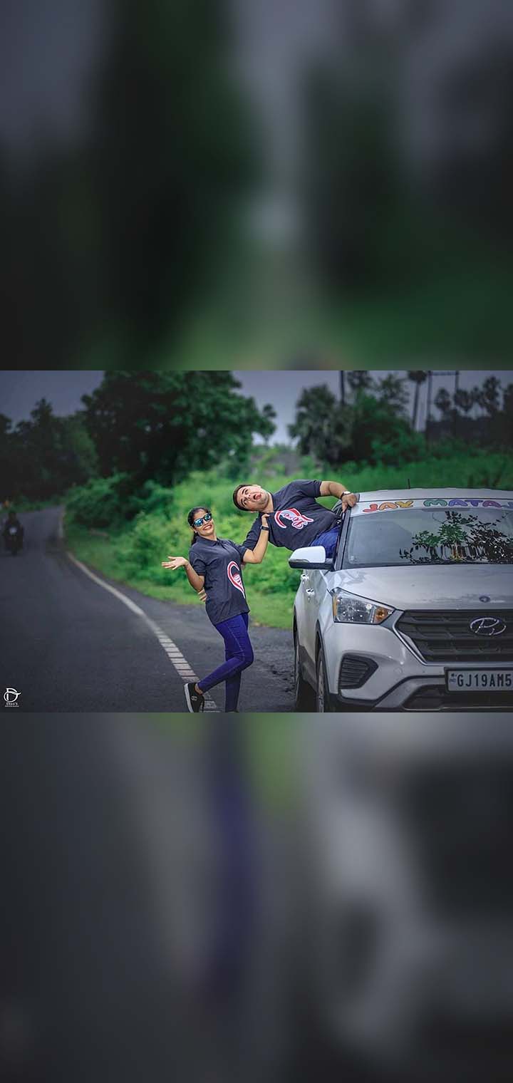 Dilus Photography Pose Image