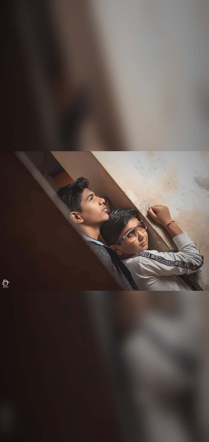 Dilus Photography Pose Image
