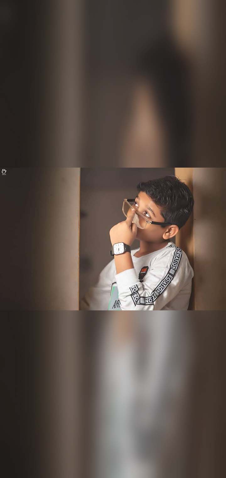 Dilus Photography Pose Image