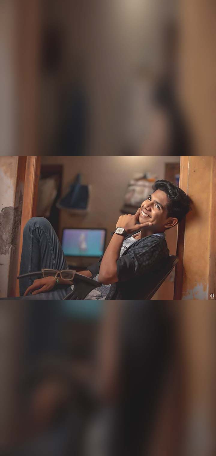 Dilus Photography Pose Image