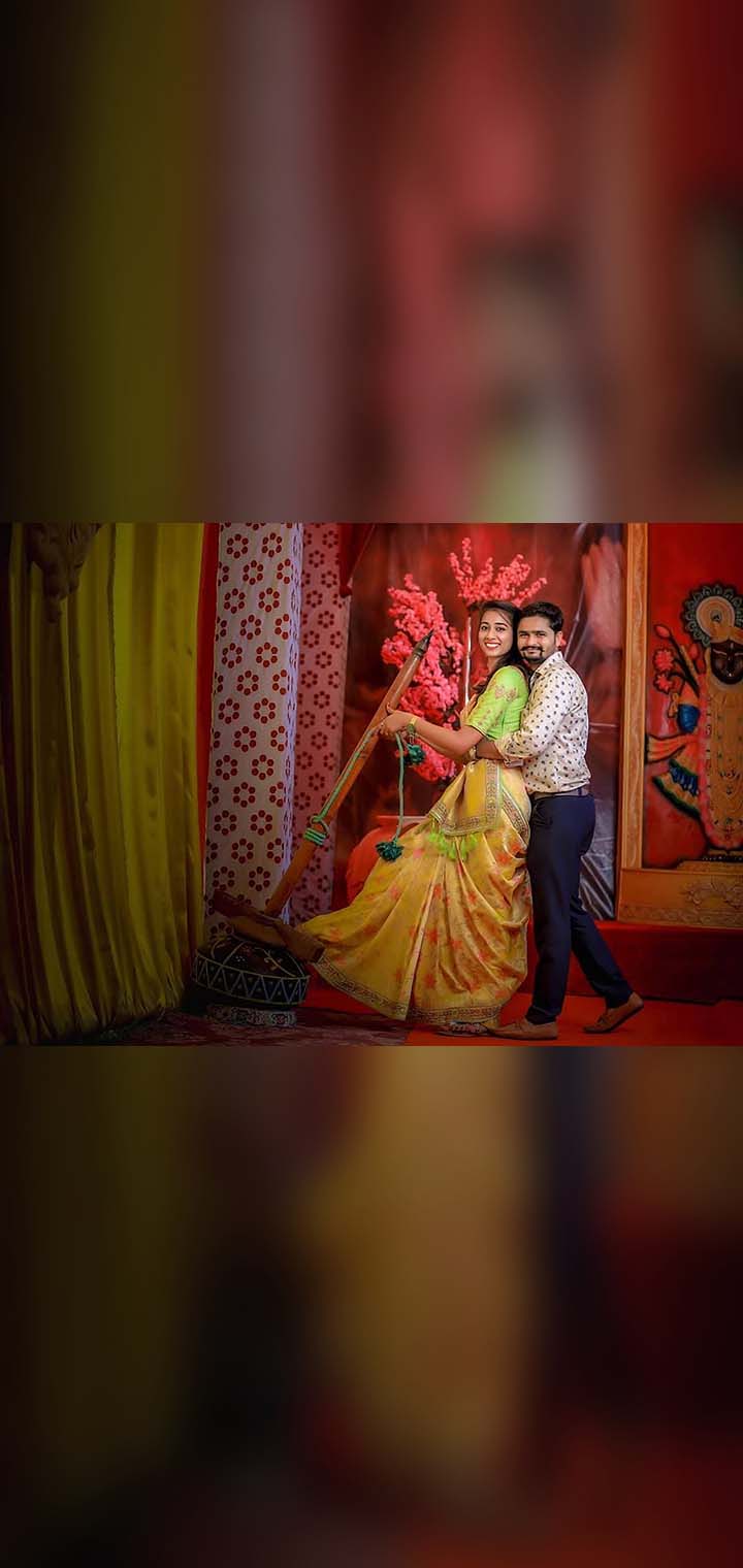 Dilus Photography Pose Image