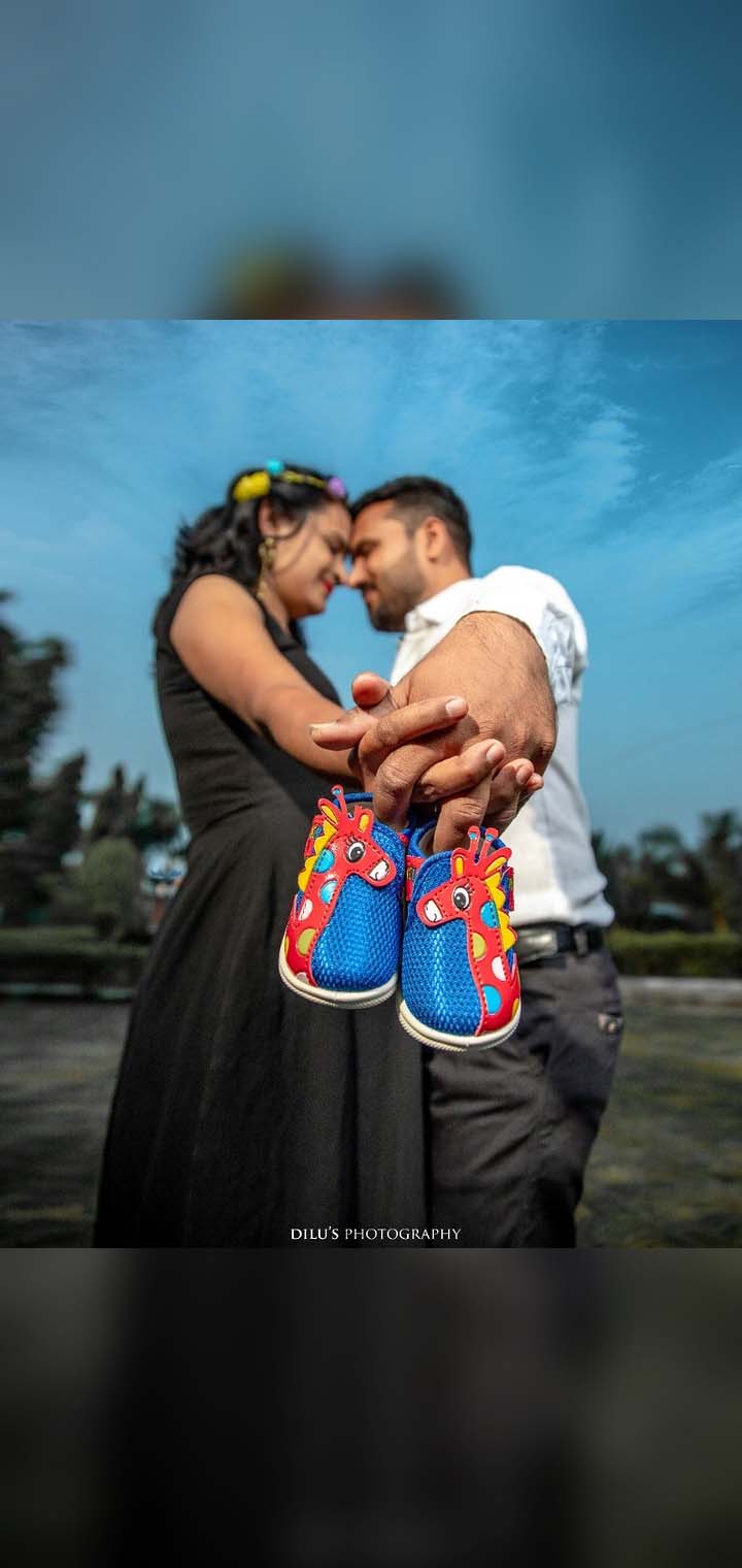 Dilus Photography Pose Image