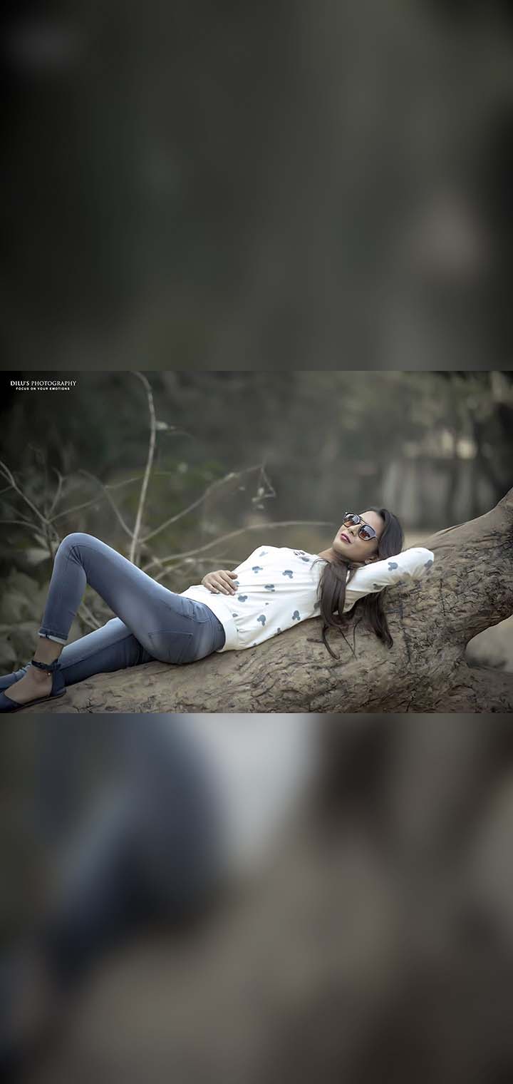 Dilus Photography Pose Image