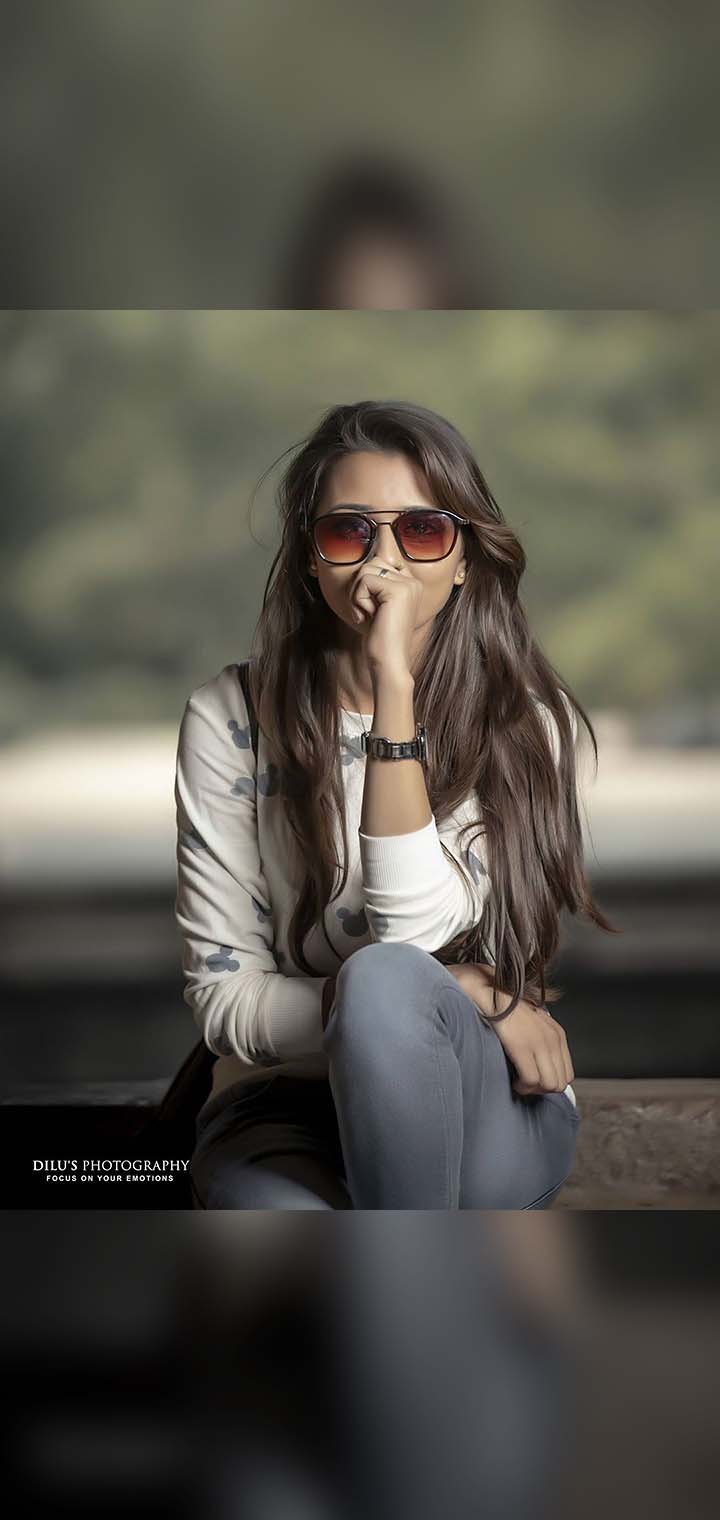 Dilus Photography Pose Image