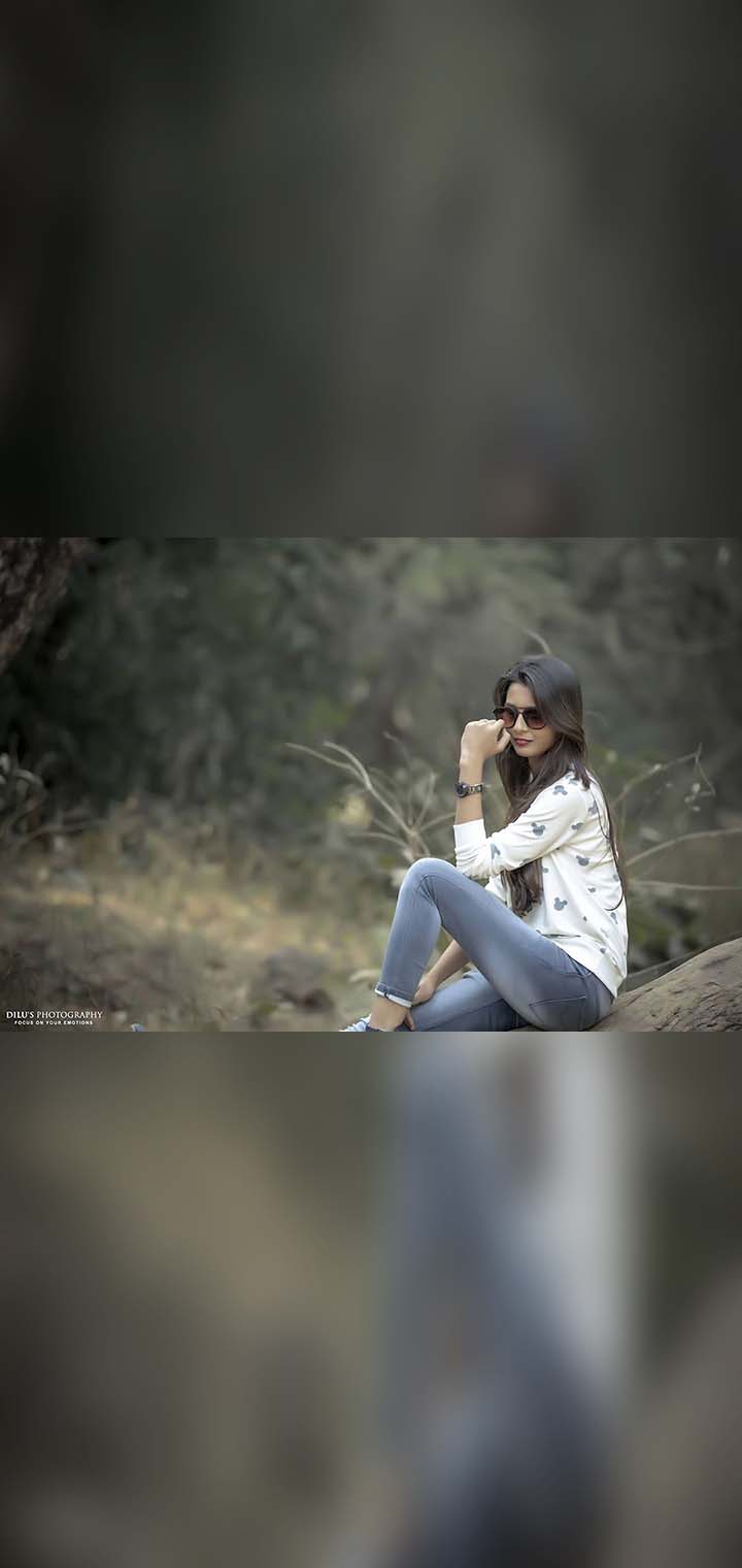 Dilus Photography Pose Image