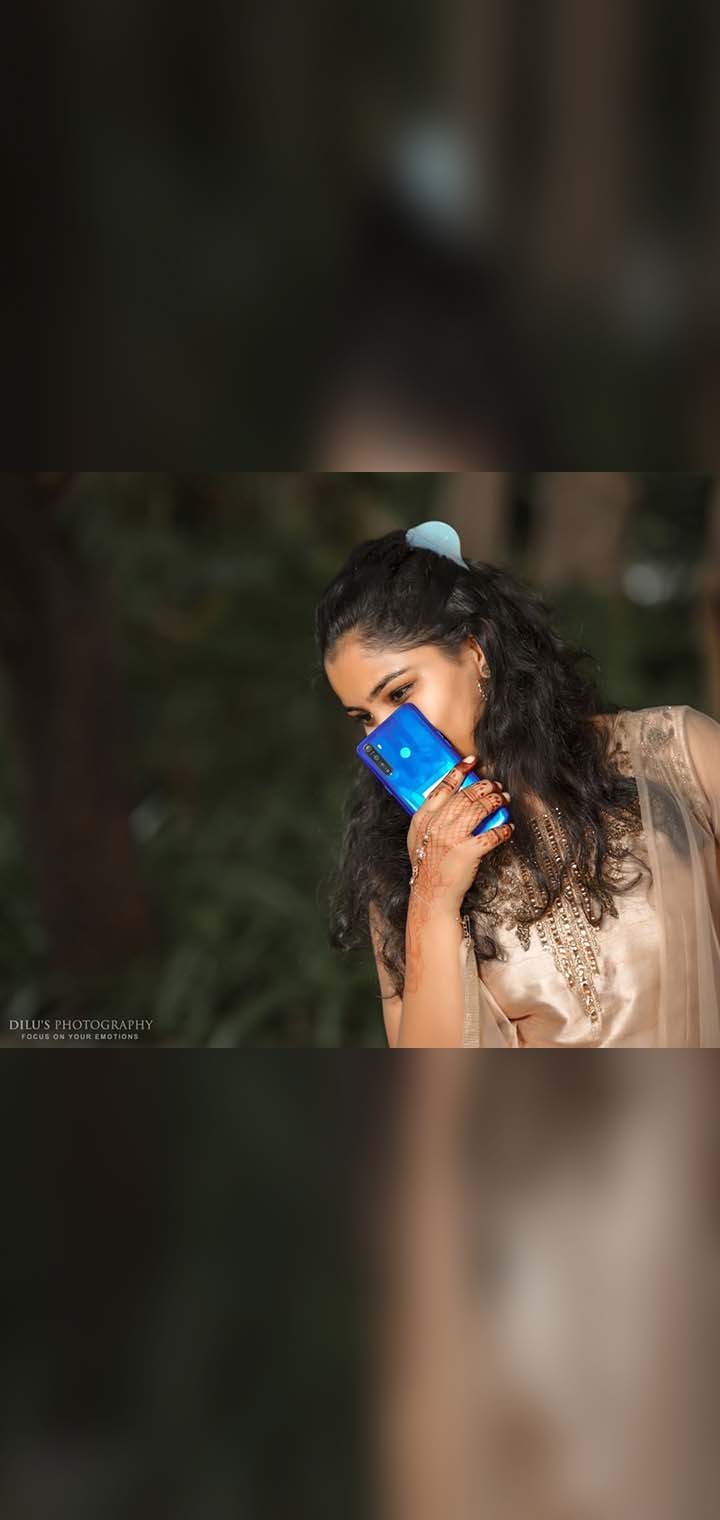 Dilus Photography Pose Image