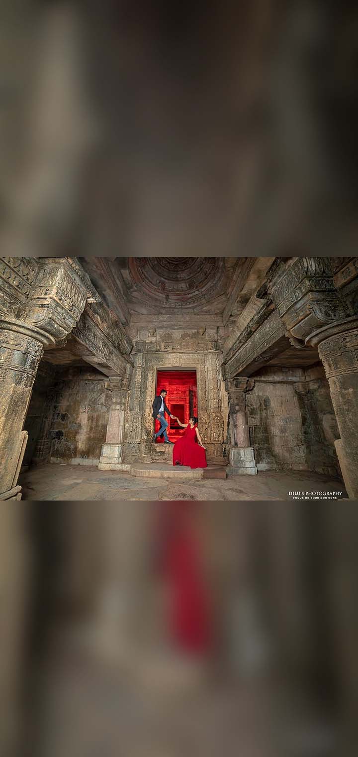 Dilus Photography Pose Image