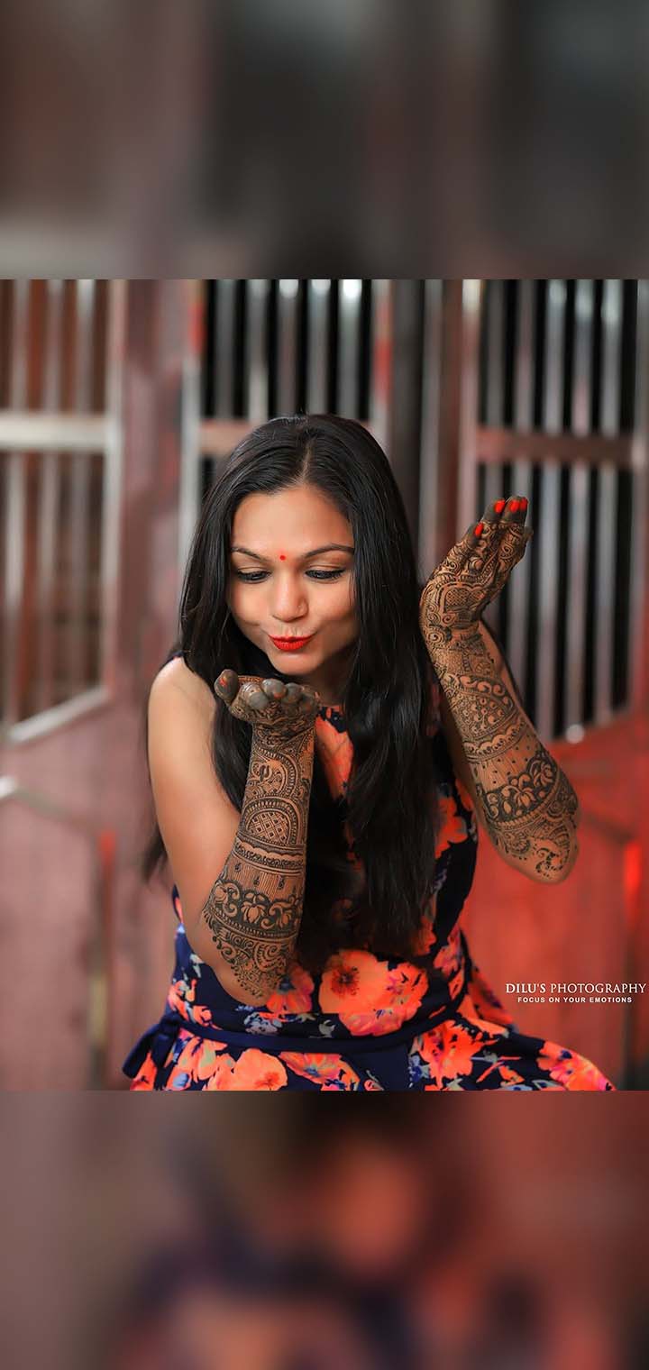 Dilus Photography Pose Image