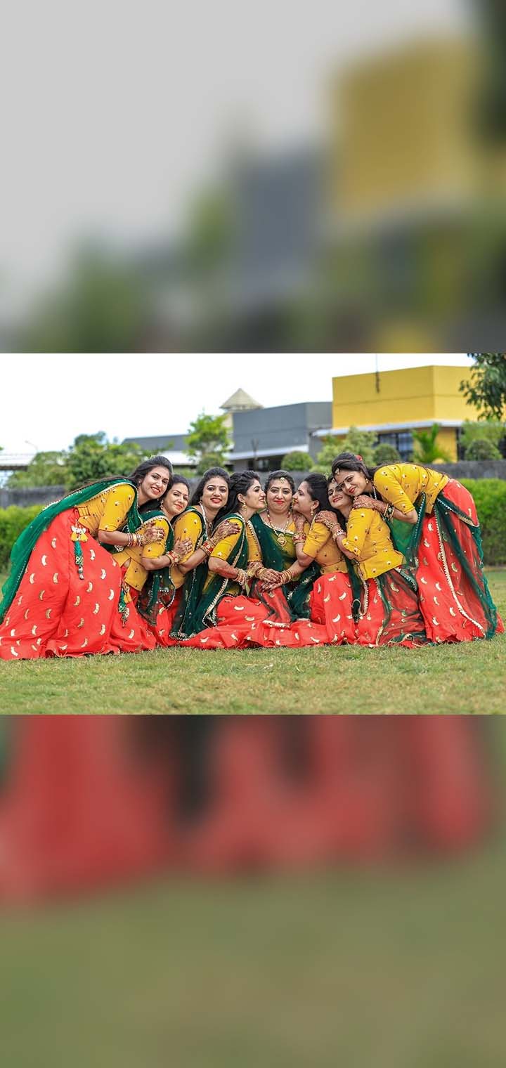 Dilus Photography Pose Image