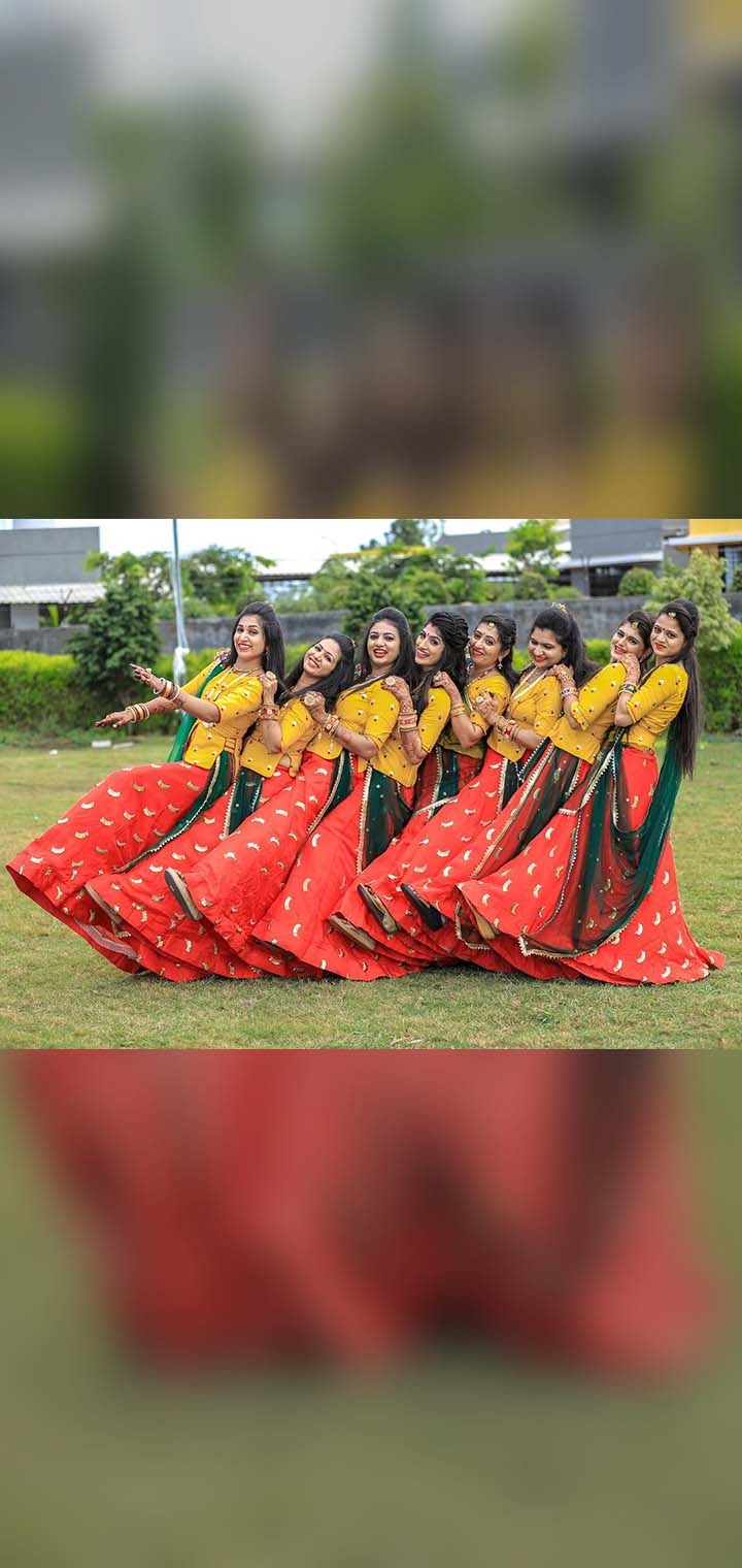 Dilus Photography Pose Image