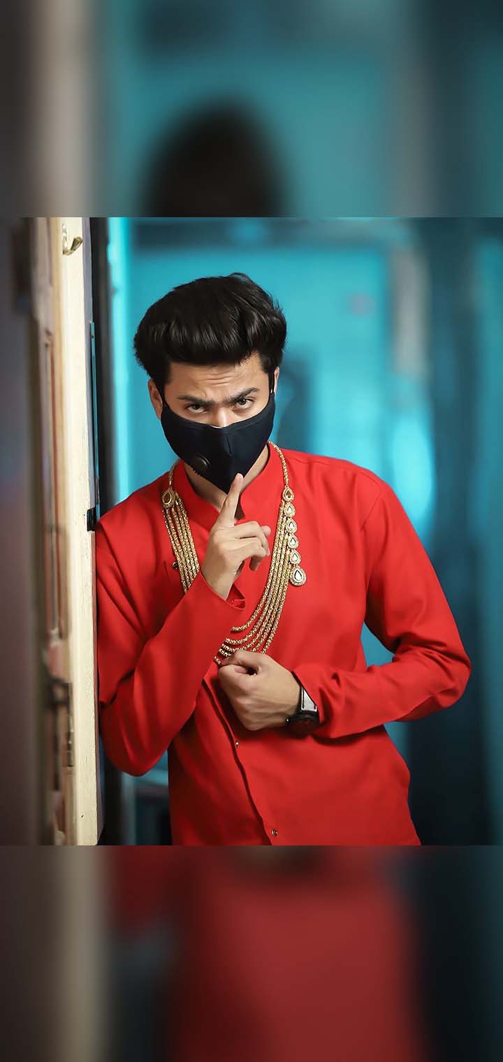 Dilus Photography Pose Image