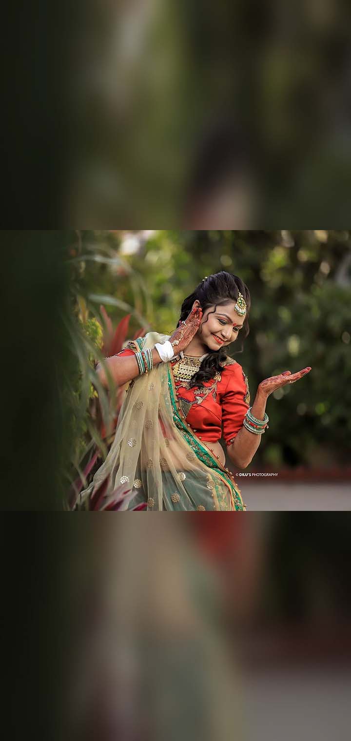 Dilus Photography Pose Image