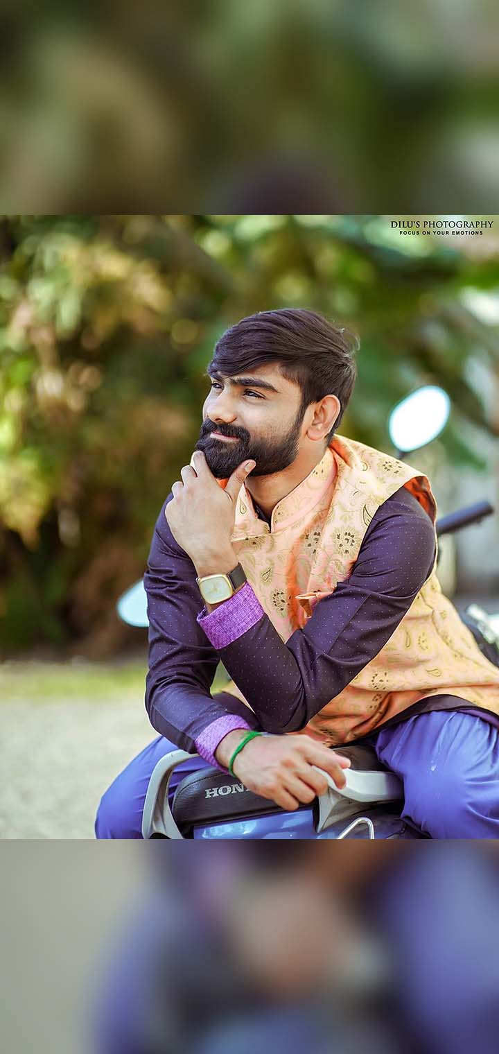 Dilus Photography Pose Image