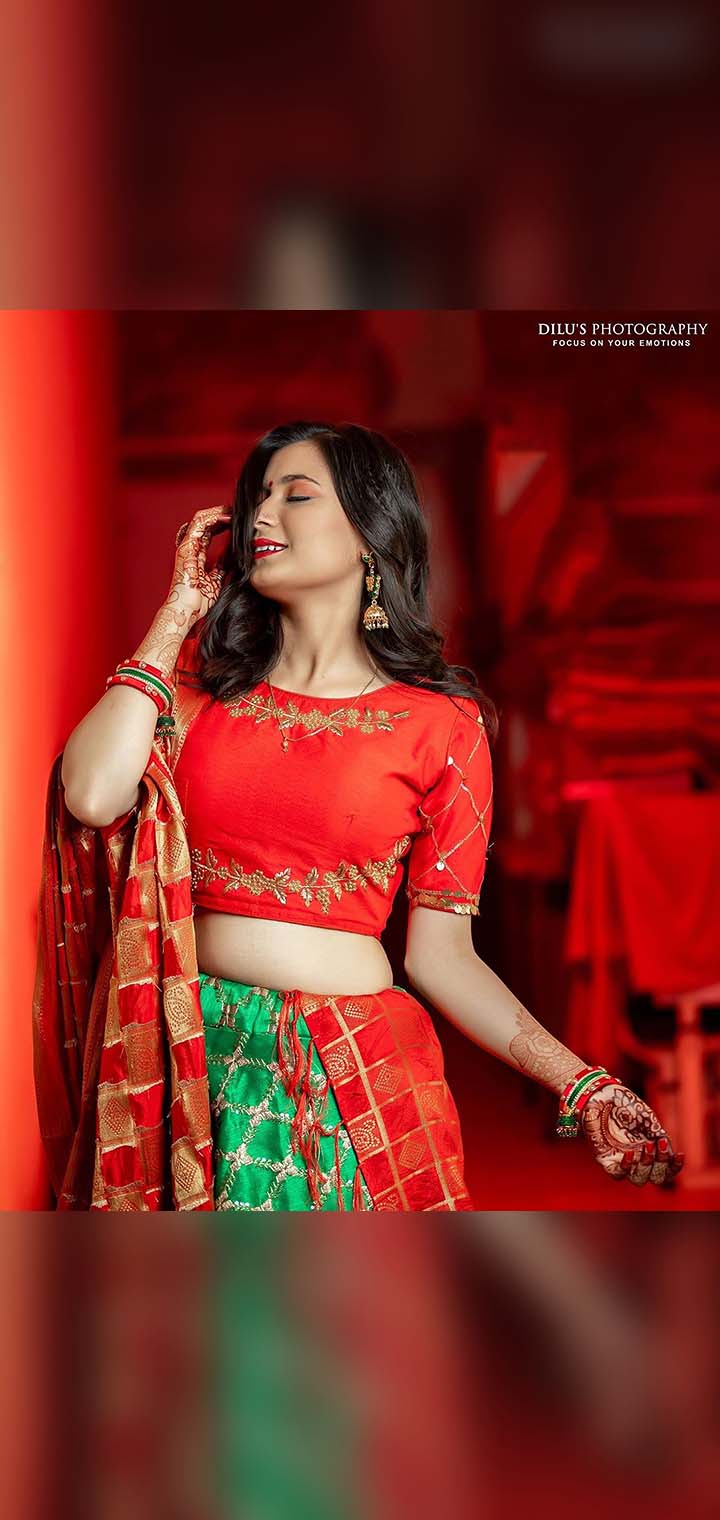 Dilus Photography Pose Image