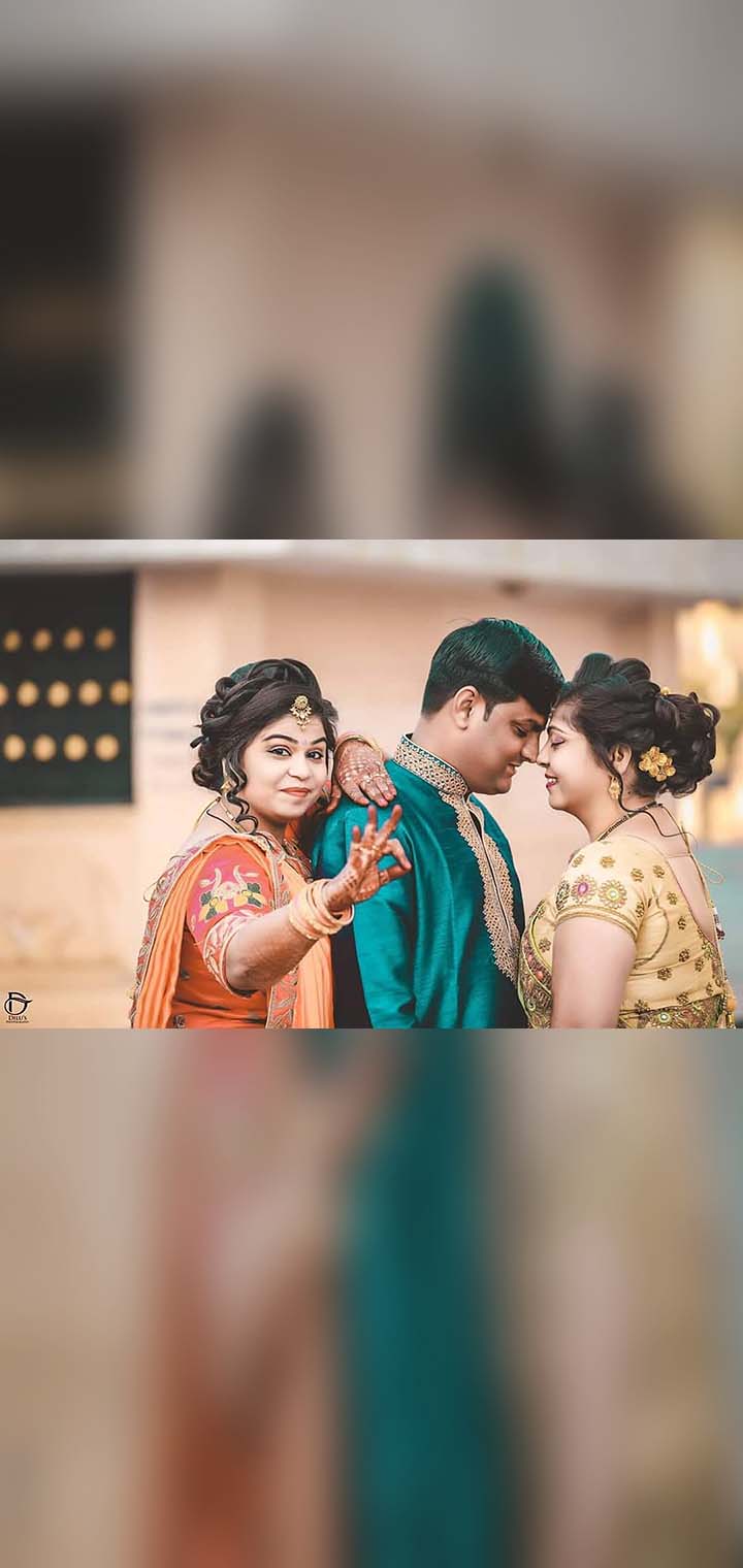 Dilus Photography Pose Image