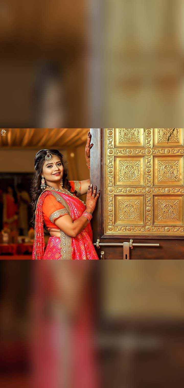 Dilus Photography Pose Image