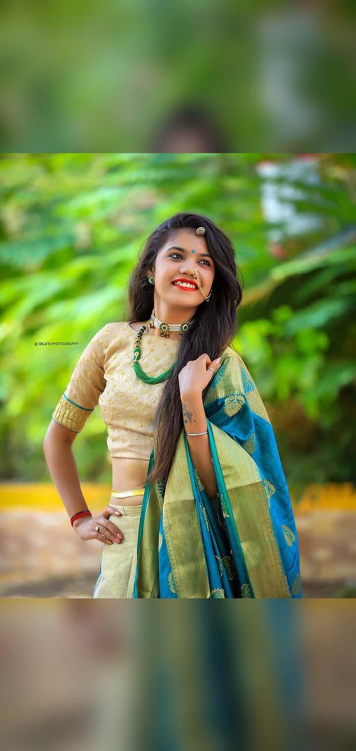 Dilus Photography Pose Image