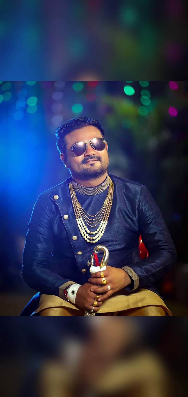 Dilus Photography Pose Image
